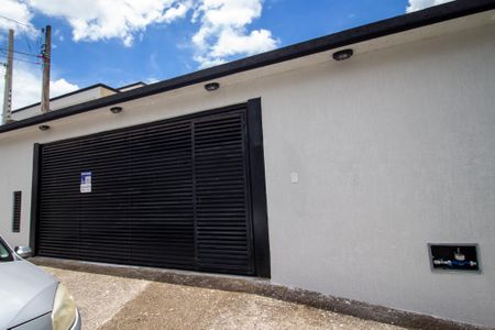 Casa para alugar com 230m², 3 quartos e 3 vagas Casa para alugar com 230m², 3 quartos e 3 vagasFachada