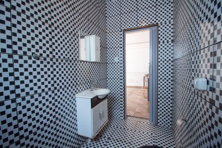 Casa para alugar com 230m², 3 quartos e 3 vagasBanheiro Externo 