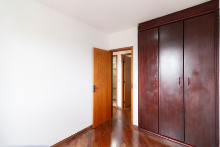 Apartamento à venda com 80m², 3 quartos e 2 vagasQuarto 2