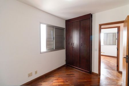 Apartamento à venda com 80m², 3 quartos e 2 vagasQuarto 3 - Suíte