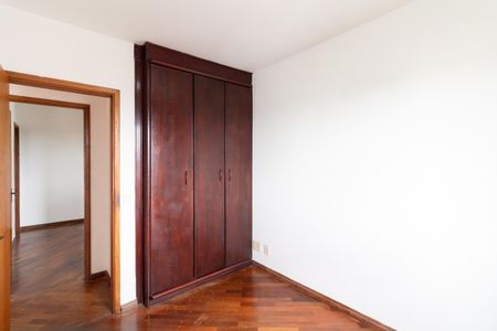 Apartamento à venda com 80m², 3 quartos e 2 vagasQuarto 2