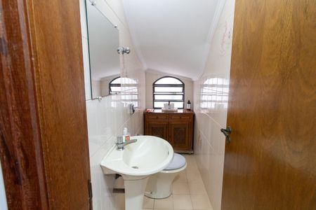 Casa à venda com 192m², 3 quartos e 2 vagasLavabo