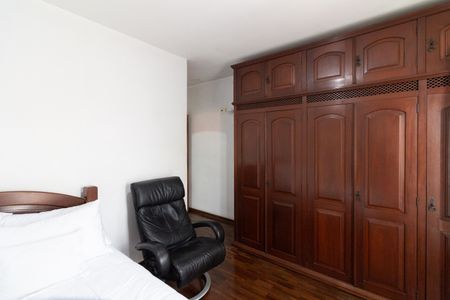 Casa à venda com 192m², 3 quartos e 2 vagasQuarto 3 - Suíte