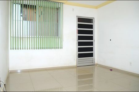 SALA de apartamento para alugar com 2 quartos, 42m² em Jardim Vitoria, Belo Horizonte