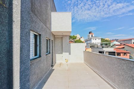 Apartamento à venda com 55m², 2 quartos e 1 vaga Apartamento à venda com 55m², 2 quartos e 1 vagaVaranda