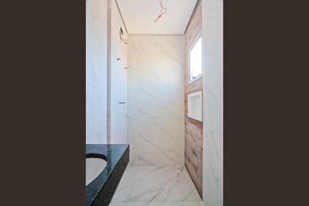 Apartamento à venda com 55m², 2 quartos e 1 vaga Apartamento à venda com 55m², 2 quartos e 1 vagaBanheiro