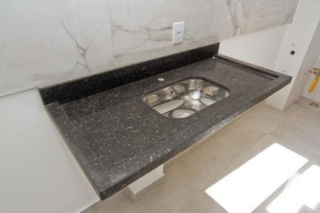 Apartamento à venda com 38m², 2 quartos e 1 vaga Apartamento à venda com 38m², 2 quartos e 1 vagaCozinha