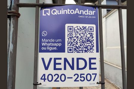 Casa à venda com 180m², 3 quartos e 4 vagas Casa à venda com 180m², 3 quartos e 4 vagasPlaca CCLO-449