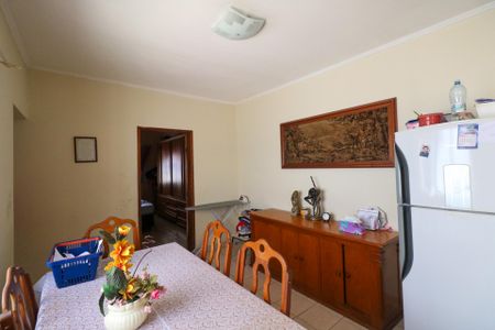 Casa à venda com 180m², 3 quartos e 4 vagas Casa à venda com 180m², 3 quartos e 4 vagasSala de Jantar