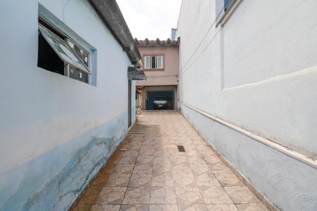 Casa à venda com 180m², 3 quartos e 4 vagas Casa à venda com 180m², 3 quartos e 4 vagasGaragem