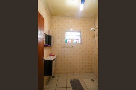 Casa à venda com 180m², 3 quartos e 4 vagas Casa à venda com 180m², 3 quartos e 4 vagasBanheiro 2