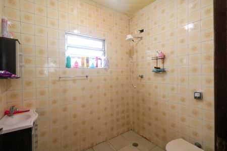 Casa à venda com 180m², 3 quartos e 4 vagas Casa à venda com 180m², 3 quartos e 4 vagasBanheiro 2