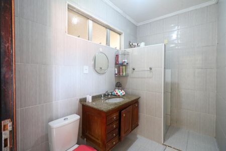 Casa à venda com 180m², 3 quartos e 4 vagas Casa à venda com 180m², 3 quartos e 4 vagasBanheiro