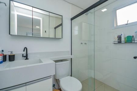 Apartamento à venda com 59m², 2 quartos e 2 vagasBanheiro da Suíte 1