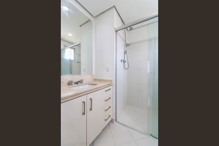 Apartamento para alugar com 55m², 1 quarto e 1 vaga Apartamento para alugar com 55m², 1 quarto e 1 vagaBanheiro da Suíte