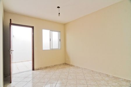 Casa de condomínio para alugar com 65m², 2 quartos e 1 vaga