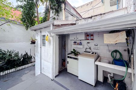 Casa à venda com 120m², 3 quartos e 2 vagasÁrea de Serviço