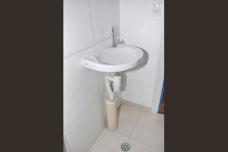 Apartamento para alugar com 35m², 2 quartos e sem vagaDetalhe - Banheiro Social e Suíte Americano