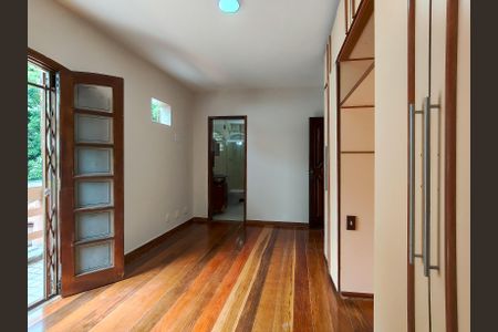 Casa para alugar com 210m², 3 quartos e 1 vaga