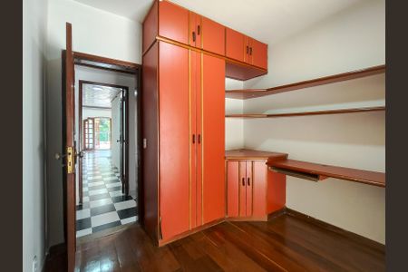 Casa para alugar com 210m², 3 quartos e 1 vaga