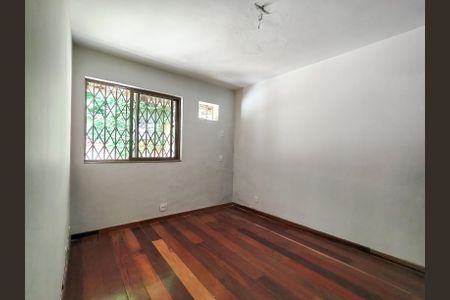 Casa para alugar com 210m², 3 quartos e 1 vaga