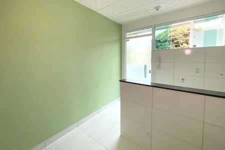 Sala de kitnet/studio para alugar com 1 quarto, 25m² em São Marcos, Belo Horizonte