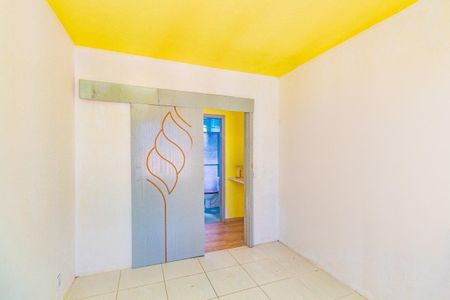 Quarto  de kitnet/studio para alugar com 1 quarto, 70m² em Rubem Berta, Porto Alegre