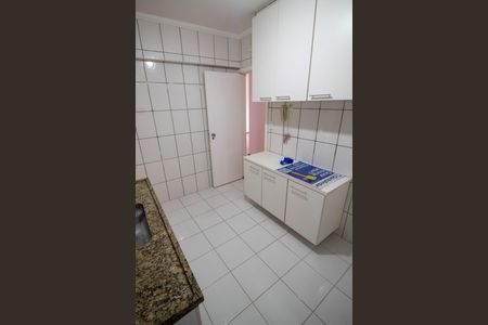Apartamento para alugar com 120m², 3 quartos e 2 vagas Apartamento para alugar com 120m², 3 quartos e 2 vagasCOZINHA