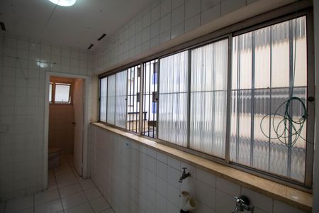 Apartamento para alugar com 120m², 3 quartos e 2 vagas Apartamento para alugar com 120m², 3 quartos e 2 vagasÁREA DE SERVIÇO