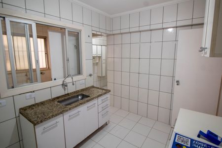 Apartamento para alugar com 120m², 3 quartos e 2 vagas Apartamento para alugar com 120m², 3 quartos e 2 vagasCOZINHA