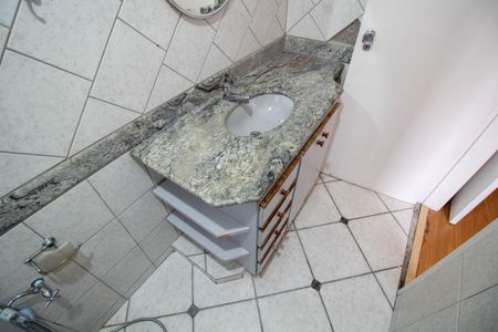 Apartamento para alugar com 120m², 3 quartos e 2 vagas Apartamento para alugar com 120m², 3 quartos e 2 vagasBANHEIRO DA SUITE 1