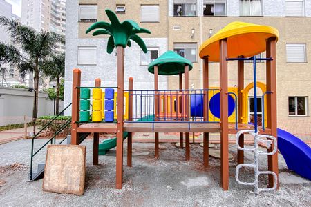 Apartamento à venda com 42m², 2 quartos e sem vagaÁrea comum - Playground