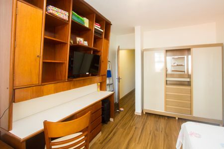 Casa à venda com 2 quartos, 95m² em Vila Congonhas, São Paulo