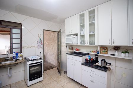 Casa à venda com 110m², 3 quartos e 3 vagas Casa à venda com 110m², 3 quartos e 3 vagasCozinha