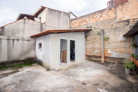 Casa à venda com 110m², 3 quartos e 3 vagas Casa à venda com 110m², 3 quartos e 3 vagasQuintal