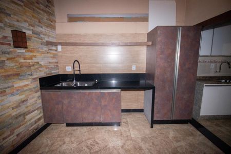 Casa para alugar com 150m², 3 quartos e 1 vagaÁrea de Serviço