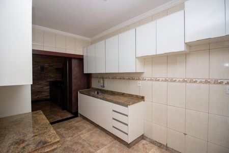 Casa para alugar com 150m², 3 quartos e 1 vagaCozinha