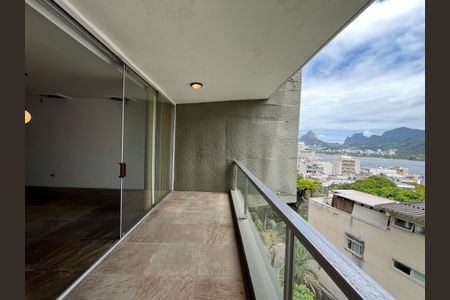 Apartamento à venda com 240m², 3 quartos e 2 vagas VARANDA