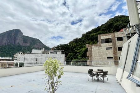 Apartamento à venda com 240m², 3 quartos e 2 vagasÁrea comum