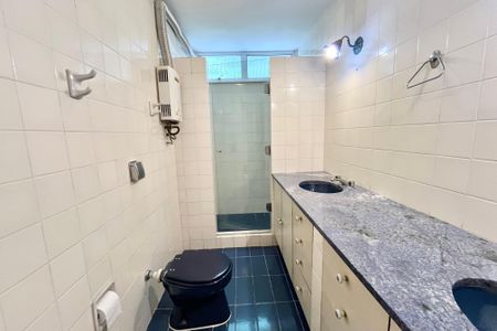 Apartamento à venda com 240m², 3 quartos e 2 vagasSUITE