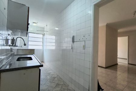 Apartamento para alugar com 60m², 2 quartos e 1 vaga Apartamento para alugar com 60m², 2 quartos e 1 vagaCozinha - Armários