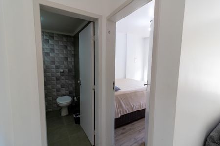 Corredor de apartamento à venda com 1 quarto, 41m² em Centro Histórico, Porto Alegre