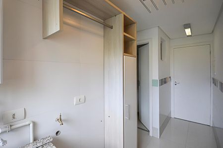 Apartamento para alugar com 130m², 3 quartos e 2 vagas Apartamento para alugar com 130m², 3 quartos e 2 vagasÁrea de Serviço