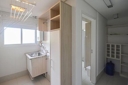 Apartamento para alugar com 130m², 3 quartos e 2 vagas Apartamento para alugar com 130m², 3 quartos e 2 vagasÁrea de Serviço