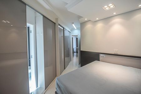 Apartamento para alugar com 130m², 3 quartos e 2 vagas Apartamento para alugar com 130m², 3 quartos e 2 vagasQuarto 3 - Suíte