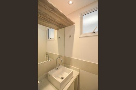 Apartamento para alugar com 130m², 3 quartos e 2 vagas Apartamento para alugar com 130m², 3 quartos e 2 vagasBanheiro de serviço