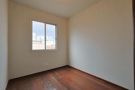 Apartamento à venda com 80m², 3 quartos e 1 vagaQuarto 1