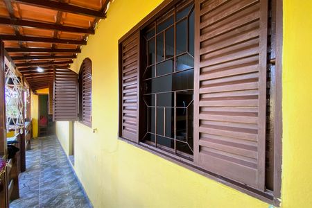 Casa à venda com 320m², 4 quartos e 4 vagasVaranda