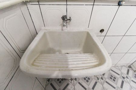 Casa para alugar com 90m², 2 quartos e 1 vagaÁrea de Serviço