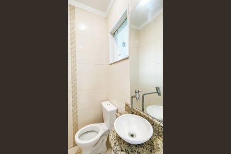 Lavabo de casa de condomínio para alugar com 2 quartos, 160m² em Vila Nova Savoia, São Paulo